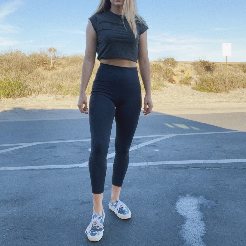 Spider-ware Crop Ankle Leggings in Navy Blue w/ Pockets